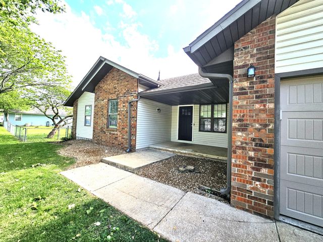 4810 W Tarkio Street, Springfield, MO 65802