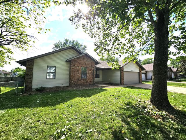4810 W Tarkio Street, Springfield, MO 65802