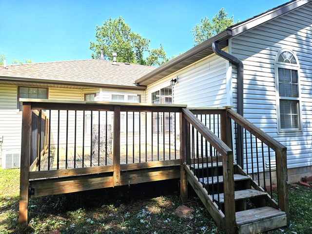 4810 W Tarkio Street, Springfield, MO 65802