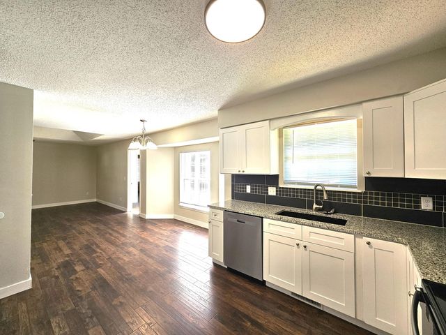 4810 W Tarkio Street, Springfield, MO 65802