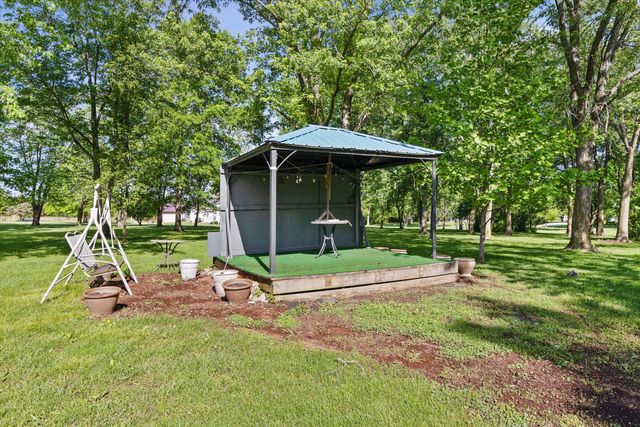 5200 E EAGLE RIDGE RD, Columbia, MO 65201