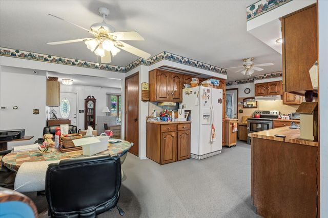 5200 E EAGLE RIDGE RD, Columbia, MO 65201