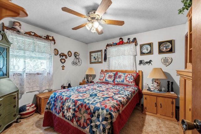 5200 E EAGLE RIDGE RD, Columbia, MO 65201