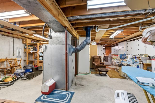 5200 E EAGLE RIDGE RD, Columbia, MO 65201