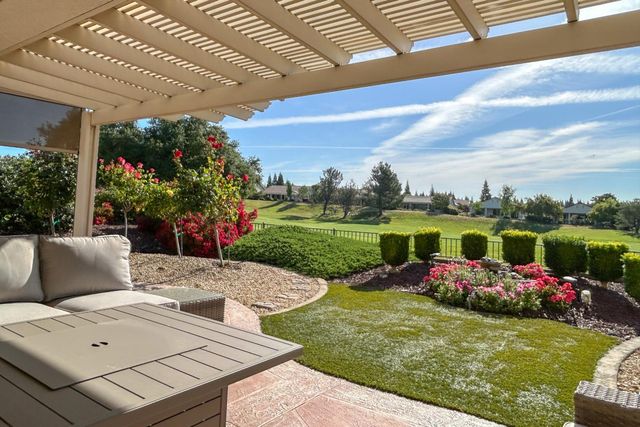 1817 Barn Valley, Lincoln, CA 95648