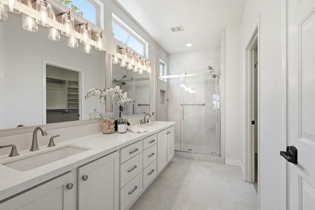 1817 Barn Valley, Lincoln, CA 95648