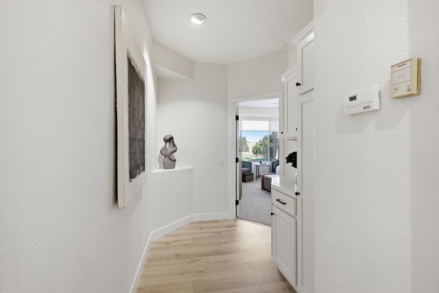 1817 Barn Valley, Lincoln, CA 95648