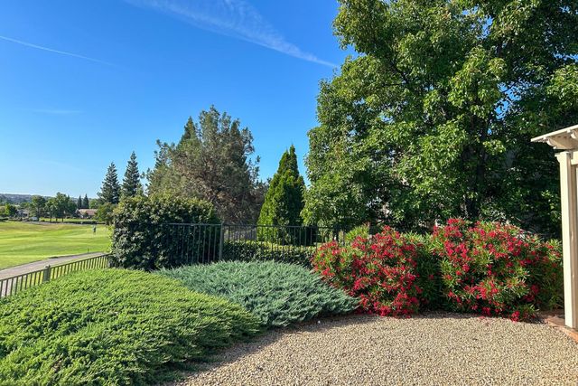 1817 Barn Valley, Lincoln, CA 95648