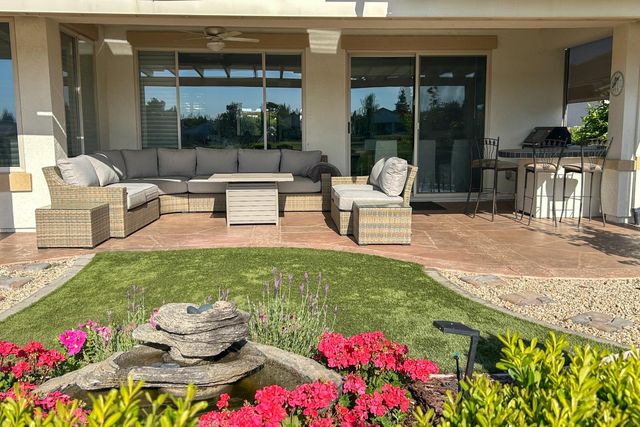 1817 Barn Valley, Lincoln, CA 95648