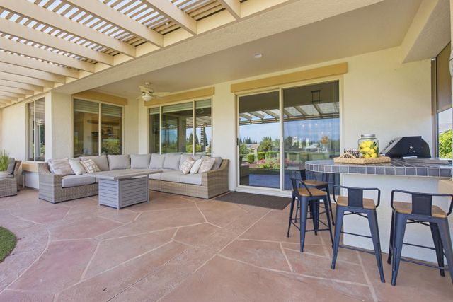 1817 Barn Valley, Lincoln, CA 95648