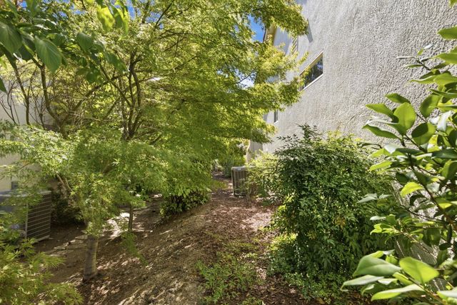 1817 Barn Valley, Lincoln, CA 95648
