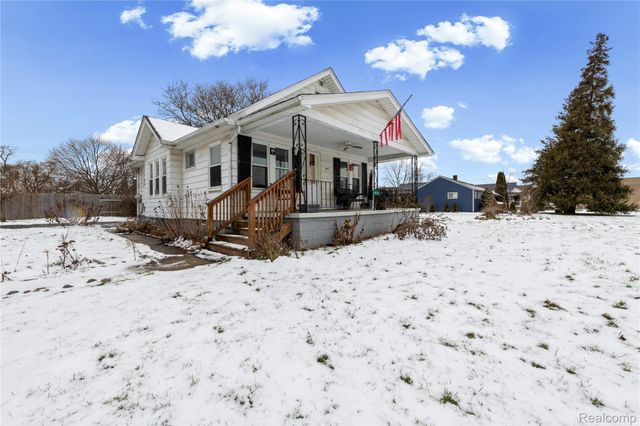 4841 Kempf Street, Waterford Charter Township, MI 48329