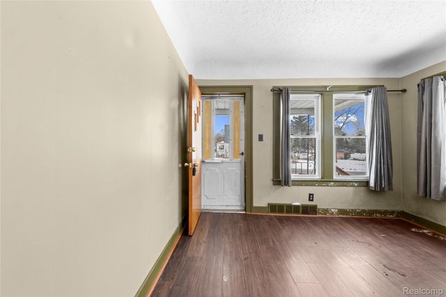 4841 Kempf Street, Waterford Charter Township, MI 48329