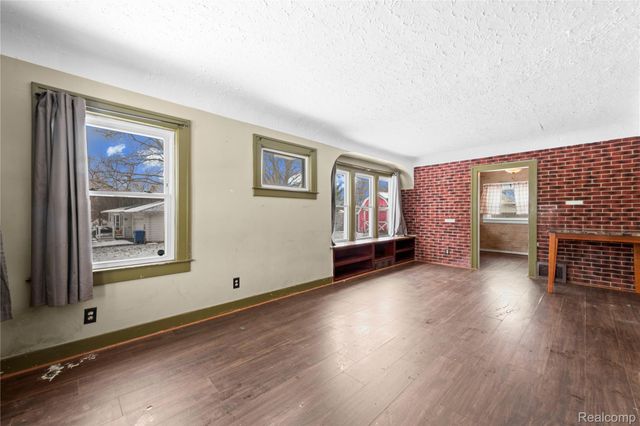 4841 Kempf Street, Waterford Charter Township, MI 48329