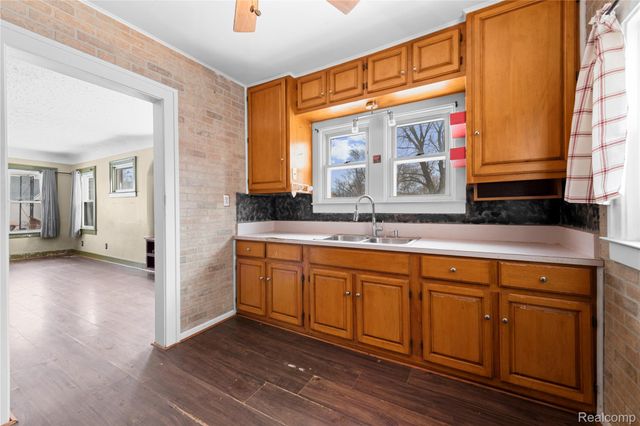 4841 Kempf Street, Waterford Charter Township, MI 48329