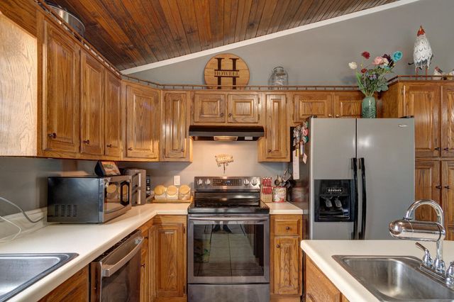 185 Wheat School Road, Salvisa, KY 40372