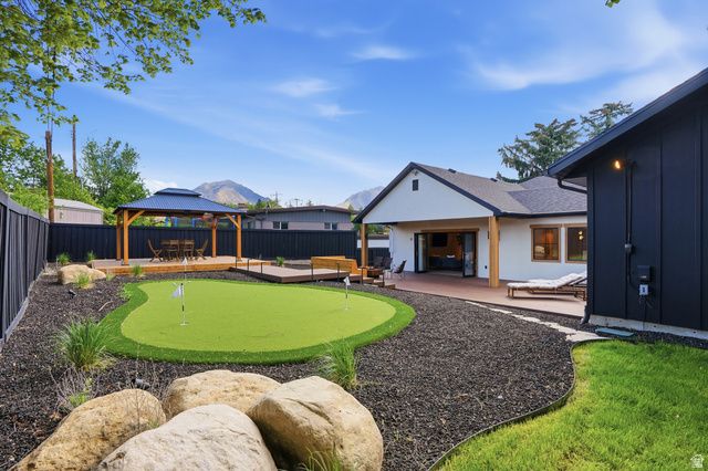 1975 E GUNDERSON LN, Holladay, UT 84124