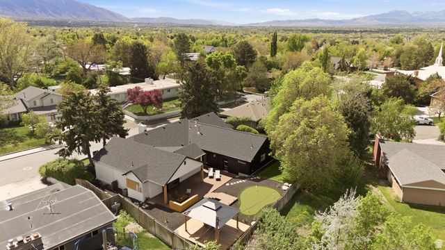 1975 E GUNDERSON LN, Holladay, UT 84124