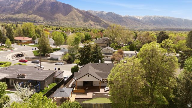 1975 E GUNDERSON LN, Holladay, UT 84124