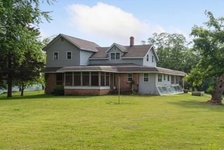 2611 SOUTH ROAD, Burlington, WI 53105