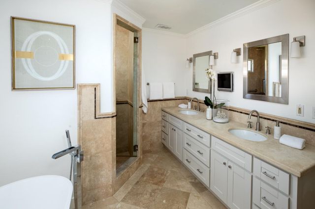 709 Orange Avenue, Los Altos, CA 94022