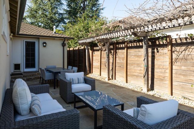 709 Orange Avenue, Los Altos, CA 94022