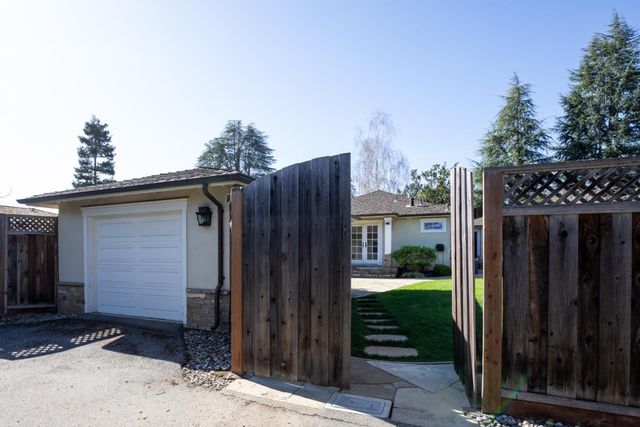 709 Orange Avenue, Los Altos, CA 94022