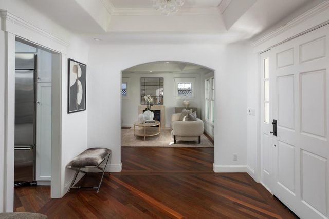 709 Orange Avenue, Los Altos, CA 94022