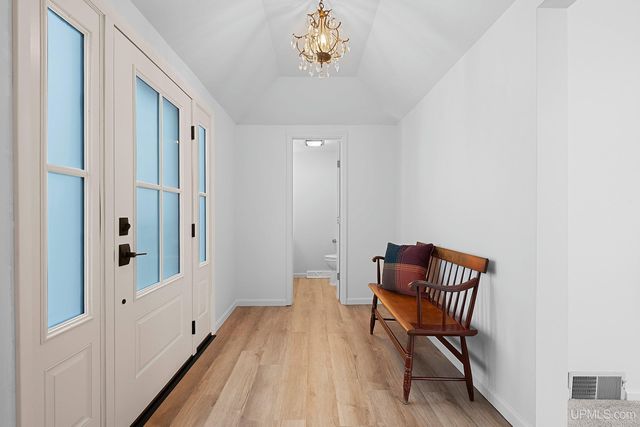 420 Cass Avenue, Kingsford, MI 49802