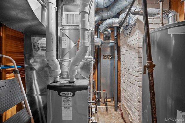 420 Cass Avenue, Kingsford, MI 49802