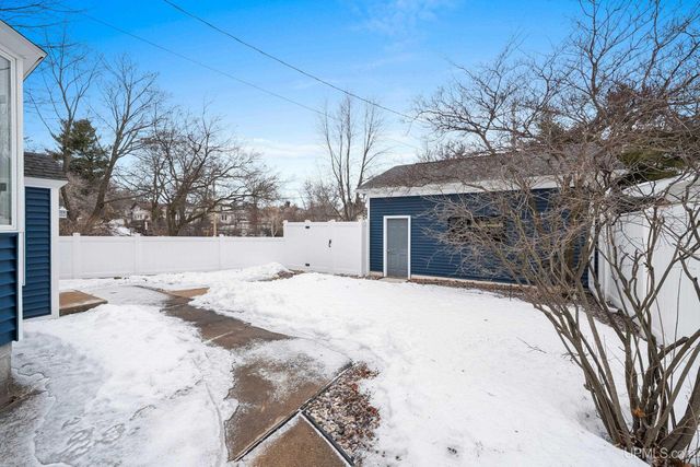 420 Cass Avenue, Kingsford, MI 49802