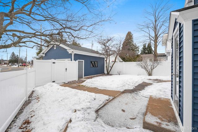 420 Cass Avenue, Kingsford, MI 49802