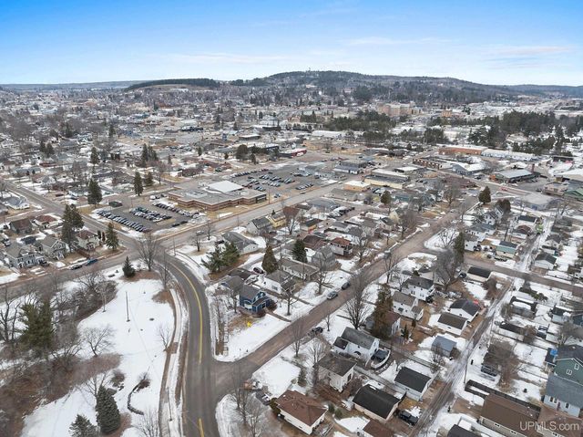 420 Cass Avenue, Kingsford, MI 49802