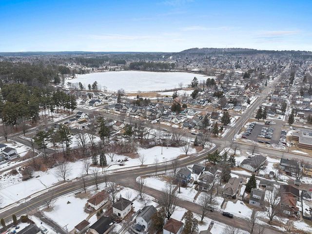 420 Cass Avenue, Kingsford, MI 49802