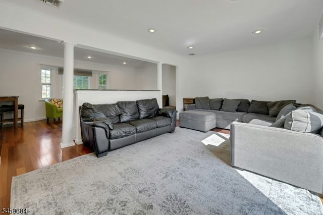 10 Cambray Rd, Montville Twp., NJ 07045