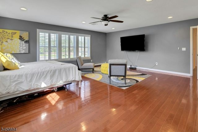 10 Cambray Rd, Montville Twp., NJ 07045
