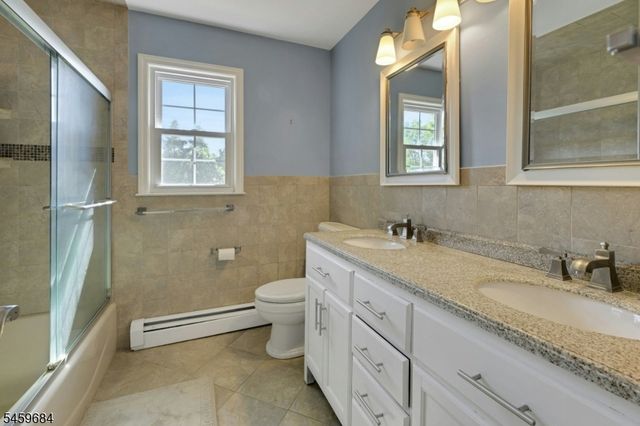 10 Cambray Rd, Montville Twp., NJ 07045