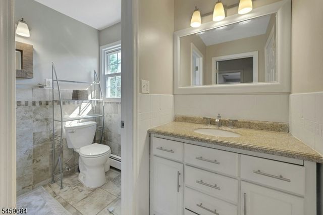 10 Cambray Rd, Montville Twp., NJ 07045