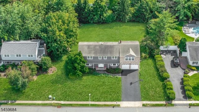 10 Cambray Rd, Montville Twp., NJ 07045