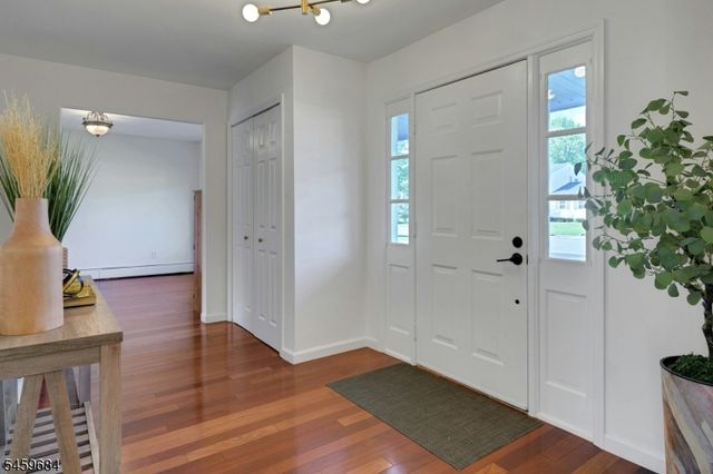 10 Cambray Rd, Montville Twp., NJ 07045
