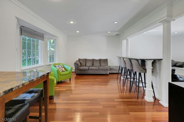 10 Cambray Rd, Montville Twp., NJ 07045