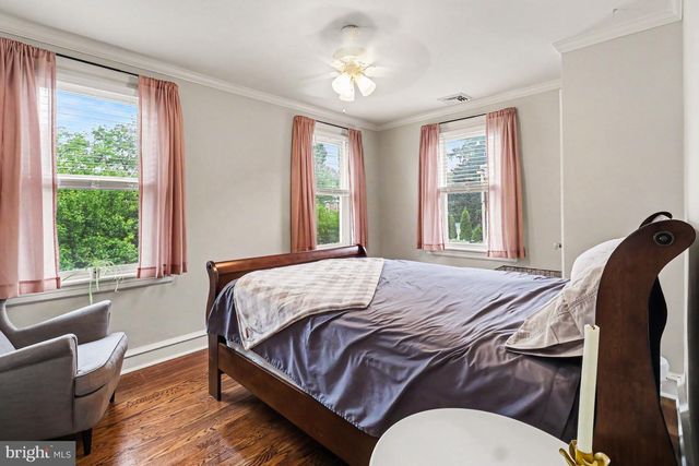 1720 LOCUST ST, Norristown, PA 19401