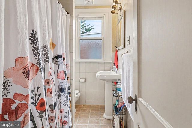 1720 LOCUST ST, Norristown, PA 19401