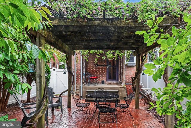 1720 LOCUST ST, Norristown, PA 19401