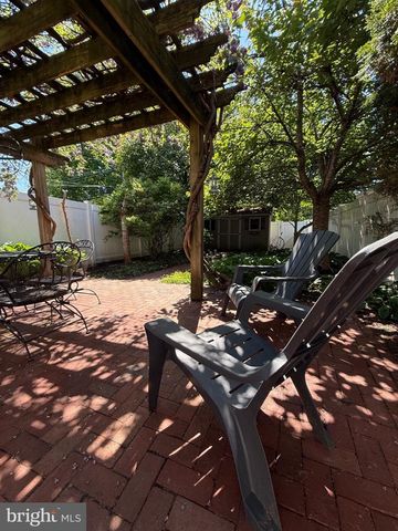 1720 LOCUST ST, Norristown, PA 19401