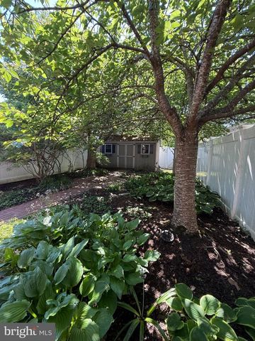 1720 LOCUST ST, Norristown, PA 19401
