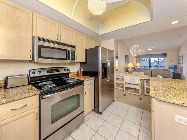 1211 CAPRI ISLES BOULEVARD 114, Venice, FL 34292