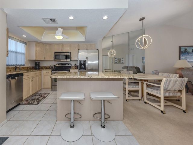 1211 CAPRI ISLES BOULEVARD 114, Venice, FL 34292