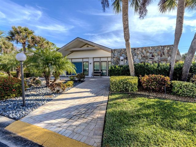 1211 CAPRI ISLES BOULEVARD 114, Venice, FL 34292