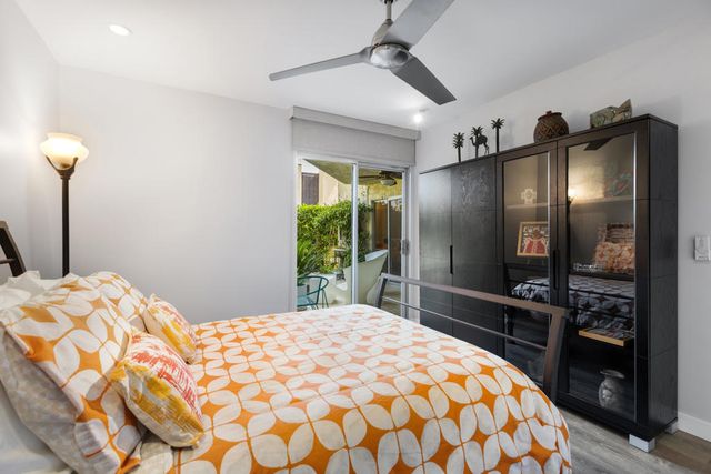 1552 S Camino Real 127, Palm Springs, CA 92264